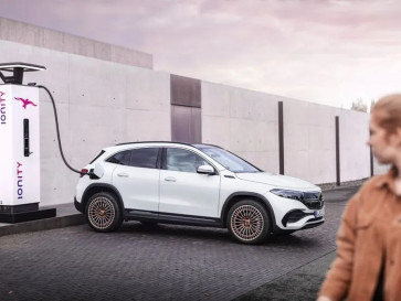 Mercedes-Benz Recall Mobil Listrik di Tiongkok, Berpotensi Terbakar