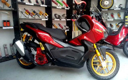 Scarlet Luncurkan Sokbreker untuk Honda ADV150 dan Vespa