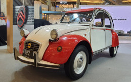 Galeri Foto Citroen 2CV 6 Club