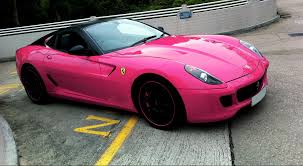 Ferrari Haramkan Warna Merah Muda
