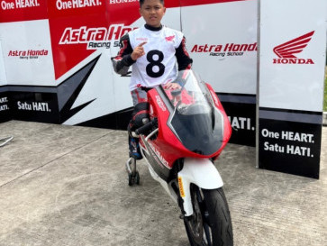 Pembalap Muda Jayadi Racing Team Debut Mandalika Racing Series