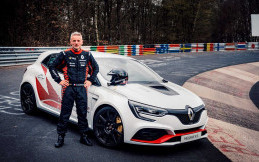 Renault Megane Kalahkan Rekor Civic TypeR di Nurburgring