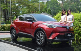 Gokil! Berhasil Hole in One, Pegolf Ini Boyong Gratis Toyota C-HR