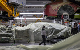 Bentley Motors Mohon Maaf akan Terlambat Kirim Mobil