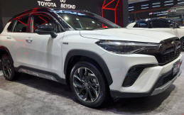 New Toyota Corolla Cross GR Sport Mengaspal di IIMS 2023