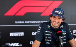 Carlos Sainz Sepakati Kontrak Baru dengan Atlassian Williams F1