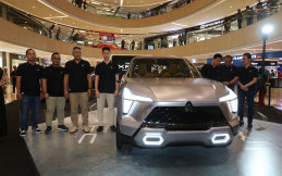 Mitsubishi XFC Concept Tebar Pesona di Surabaya