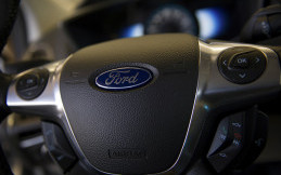 Airbag Takata Bermasalah, Ford Tarik Jutaan Mobil 