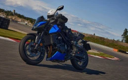 Honda CB750 Hornet Tahun 2027 Kini Punya Warna Baru & E-Clutch!
