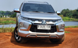 Masuk Daftar SUV Terlaris di Indonesia, Intip Keunggulan Toyota Fortuner dan Mitsubishi Pajero Sport