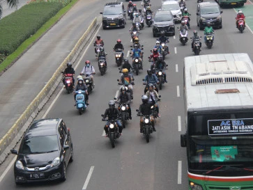 Buru-buru Bukan Alasan 'Rusuh' Berkendara di Jalan, Ini Solusinya