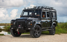 Modifikasi Land Rover Defender, Berpetualang Andalkan Mobil Sangar