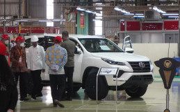 Ekspor Perdana Toyota Fortuner ke Australia Diyakini Gairahkan UKM Indonesia