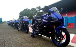 Yamaha Masih Percaya dengan Mesin 250cc 2 Silinder