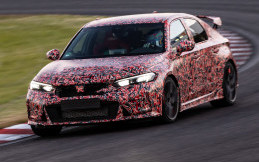 Honda Civic Type R Debut Bulan Juli Mendatang!