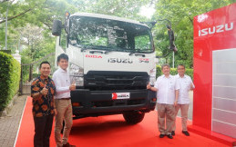 New Isuzu GIGA Tractor Head Resmi Jajaki Pasar Otomotif Tanah Air