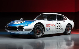 Toyota 2000GT Racikan Carroll Shelby jadi Mobil Sport Jepang Termahal