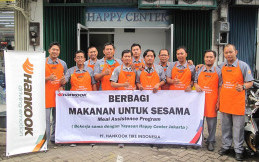 Hankook Bagikan Makanan Gratis ke 3 Wilayah Jakarta