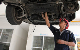 Diskon Akhir Tahun Perawatan Peugeot Lawas 25%