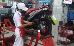 318 Karyawan Bengkel Telah Divaksin, Honda Pastikan Servis Motor Aman