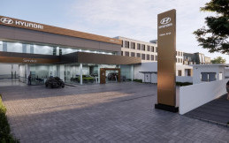 Hyundai Motors Indonesia Resmikan Diler Kebon Jeruk