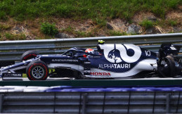 Gagal Finis, Pierre Gasly Tidak Salahkan Charles Leclerc