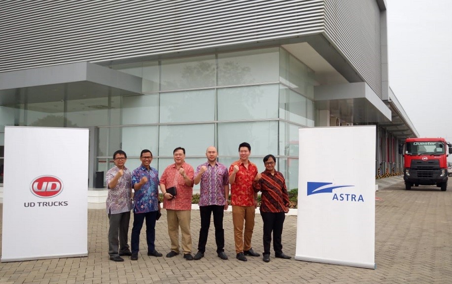 UD Trucks Ajak 60 Konsumen di Kota Palembang Menjajal Quester