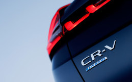 Honda CR-V 2023 Dibekali Penggerak Hybrid dan Tampil Lebih Sporty