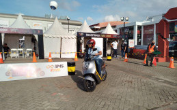 Syarat dan Cara Test Ride Motor di IIMS 2023