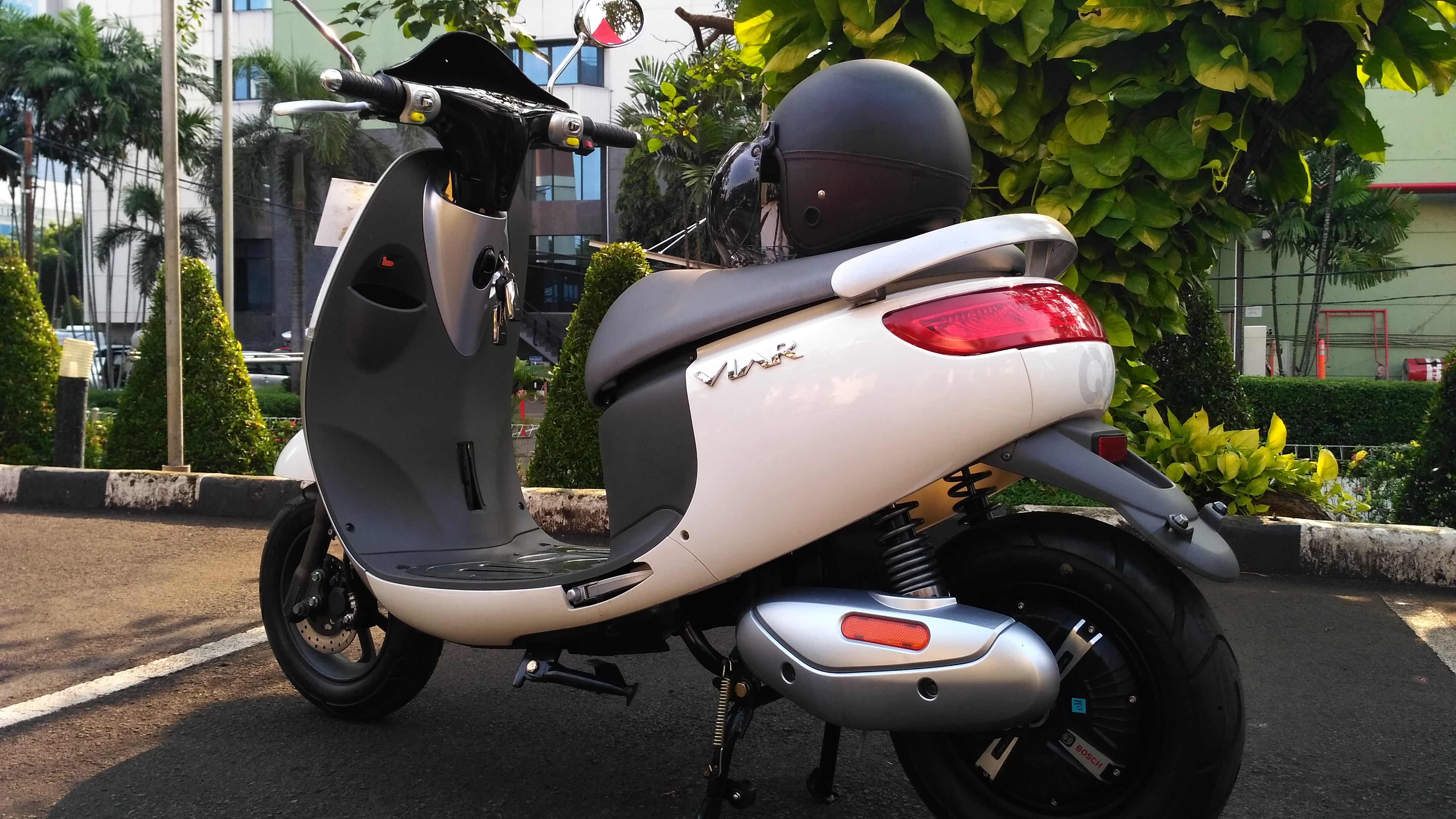 Spesifikasi Tentang Viar Q1