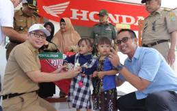 Honda Bagikan 18.810 Makanan Tambahan untuk Balita di Cikarang dan Karawang