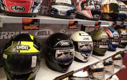 Salah Kaprah Helm Pembalap Sama dengan yang Umum Dijual, Ini Penjelasannya