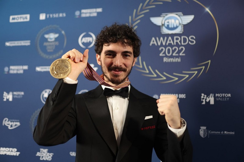 FIM Beri Penghargaan untuk Valentino Rossi dan Francesco Bagnaia