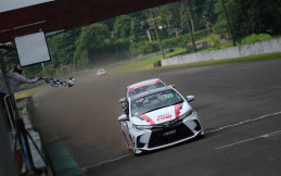 Duet Pembalap Toyota Team Indonesia Petik Hasil Manis di Seri Perdana ISSOM 2022