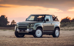 Heritage Customs Valiance Versi Atap Terbuka Dari Land Rover Defender