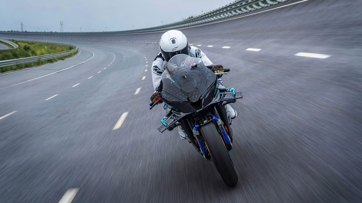 CFMoto V4 SR-RR Pecahkan Rekor, Tembus Kecepatan 315,82 Kpj