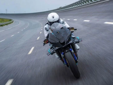 CFMoto V4 SR-RR Pecahkan Rekor, Tembus Kecepatan 315,82 Kpj