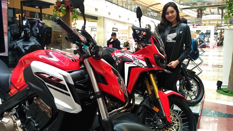 Honda Big Bike Makin Diminati Konsumen Kini Hadir Di Pondok Indah Mall 2