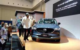Kunjungi GIIAS 2021, Jokowi Kagum dengan Mobil Produksi Lokal dan Listrik