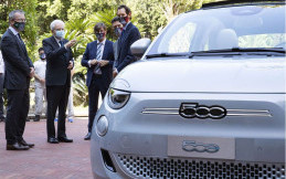 Mobil Listrik Fiat 500 Diboyong Temui Presiden Italia