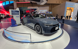 Toyota Crown FCEV Tegaskan Komitmen Toyota pada Teknologi Hidrogen di GIIAS 2025