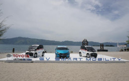 Toyota Lebarkan Sayap Perkenalan Mobil Listriknya ke Sumatera Utara