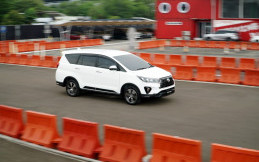 Sejarah Toyota Kijang Innova di Indonesia