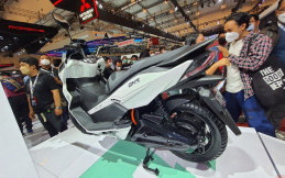 Pemain Anyar, Alva Dapat Penghargaan Motor Favorit Harian dari GIIAS 2022