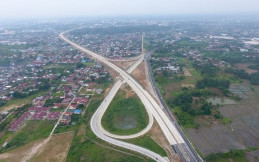 Jalan Tol Medan-Kualanamu-Tebing Tinggi Diharapkan Dorong Perekonomian Lokal 