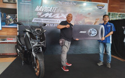 10 Unit Yamaha XMax Connected Diserahkan ke Konsumen di Bali