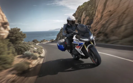 Gunakan Mesin Boxer Terbaru, BMW R1300 RS dan R1300 RT 2025 Resmi Meluncur