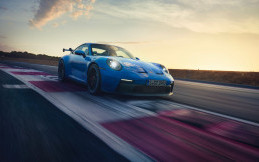 Lebih Kencang 17 Detik, Porsche 911 GT3 Generasi 7 Resmi Mengaspal