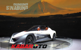 Melihat Lebih Dekat Nissan BladeGlader di Ajang GIIAS 2017