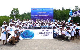 Suzuki Gelar Program Clean Up The World di Area Konservasi Mangrove Pulau Marotai